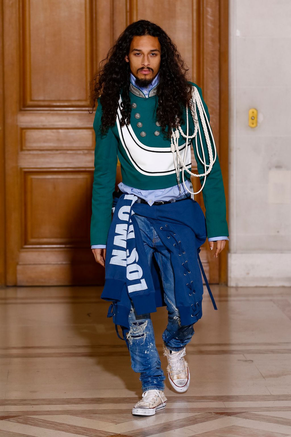 Fashion Week Paris Fall/Winter 2017 look 33 from the Faith Connexion collection 女装