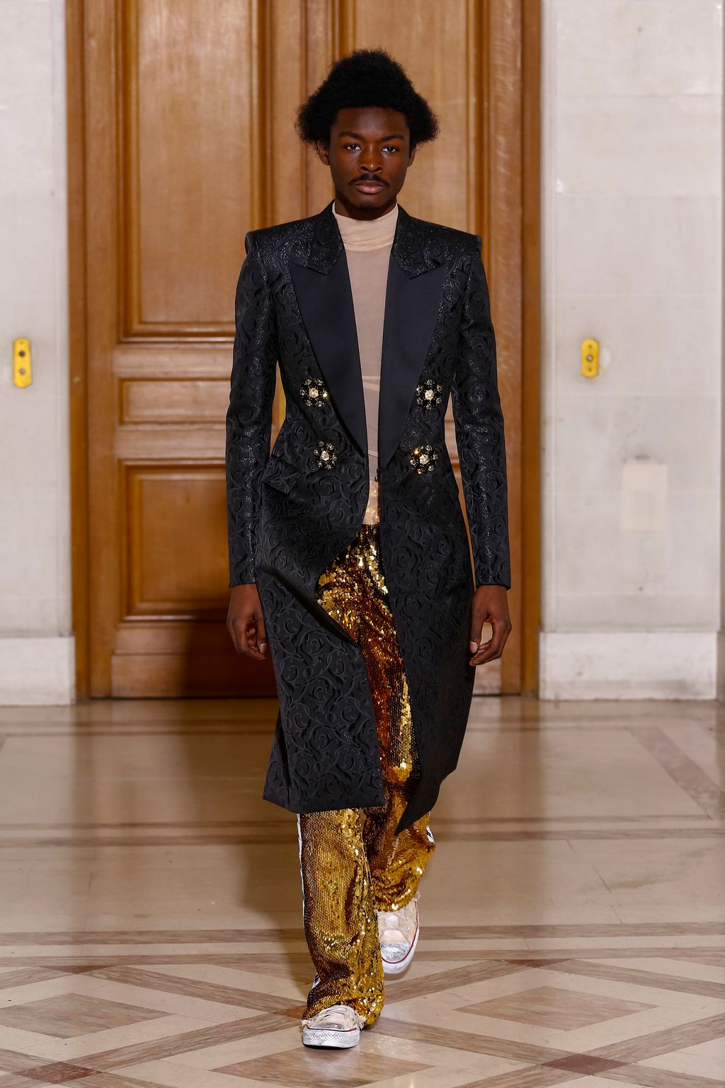 Fashion Week Paris Fall/Winter 2017 look 5 from the Faith Connexion collection womenswear