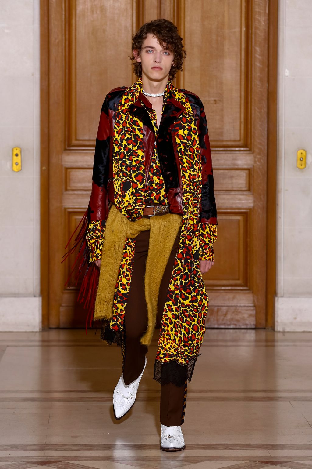 Fashion Week Paris Fall/Winter 2017 look 9 from the Faith Connexion collection 女装