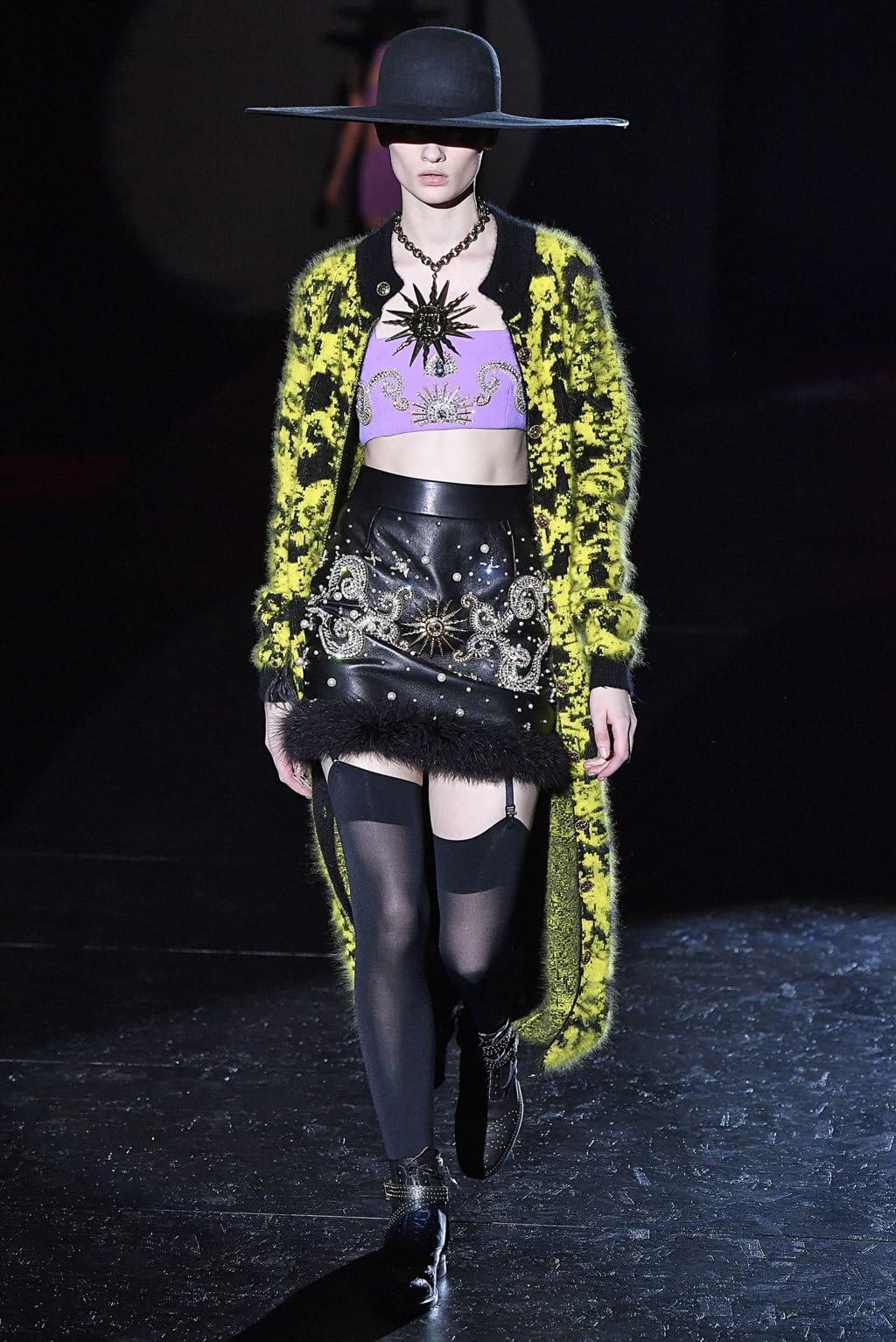 Fashion Week Milan Fall/Winter 2017 look 17 from the Fausto Puglisi collection 女装