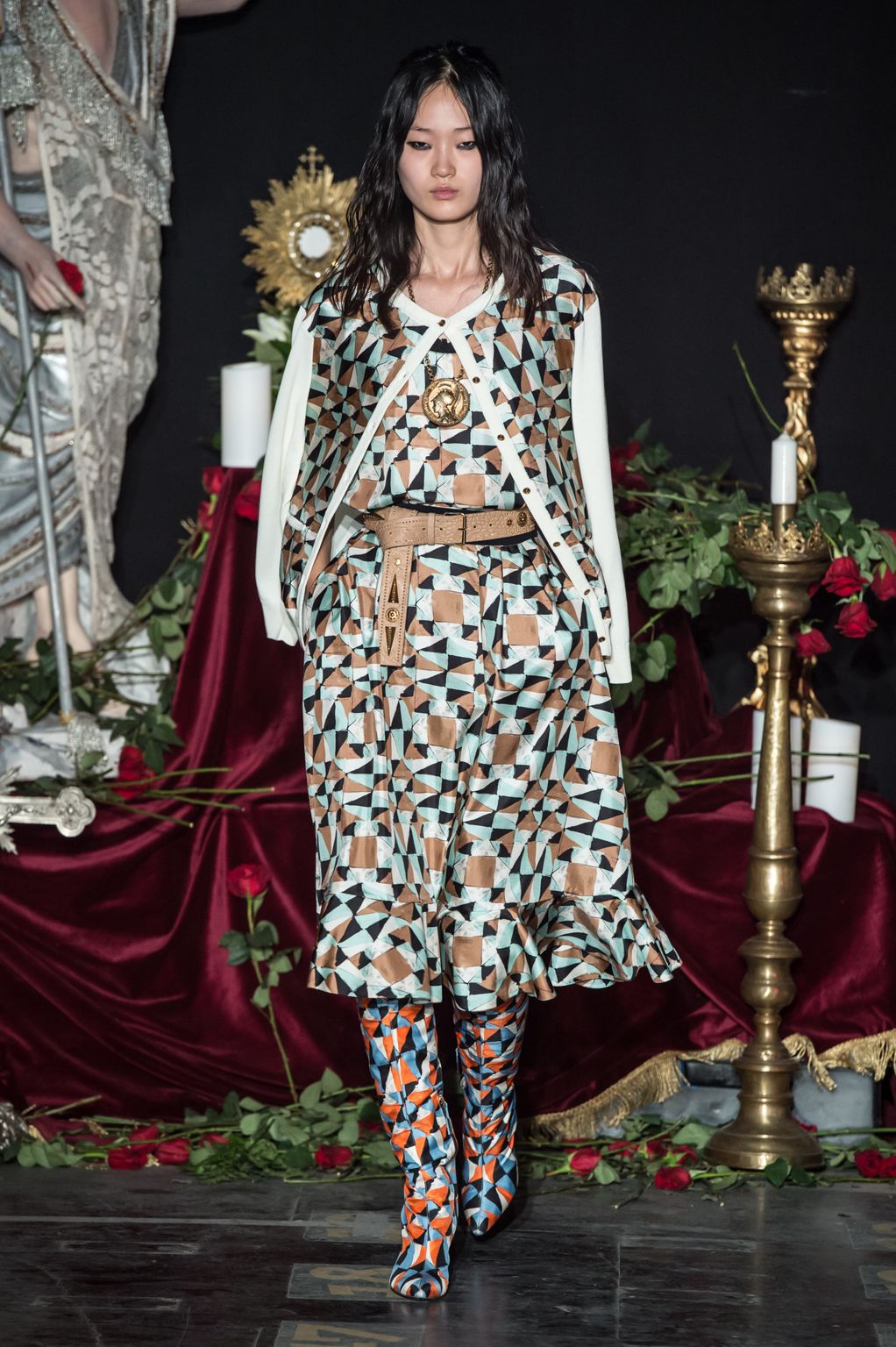 Fashion Week Milan Spring/Summer 2017 look 10 from the Fausto Puglisi collection womenswear