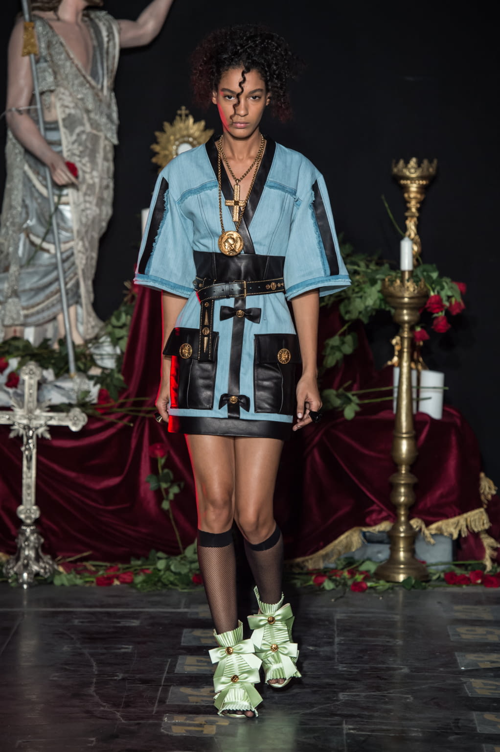Fashion Week Milan Spring/Summer 2017 look 33 from the Fausto Puglisi collection 女装