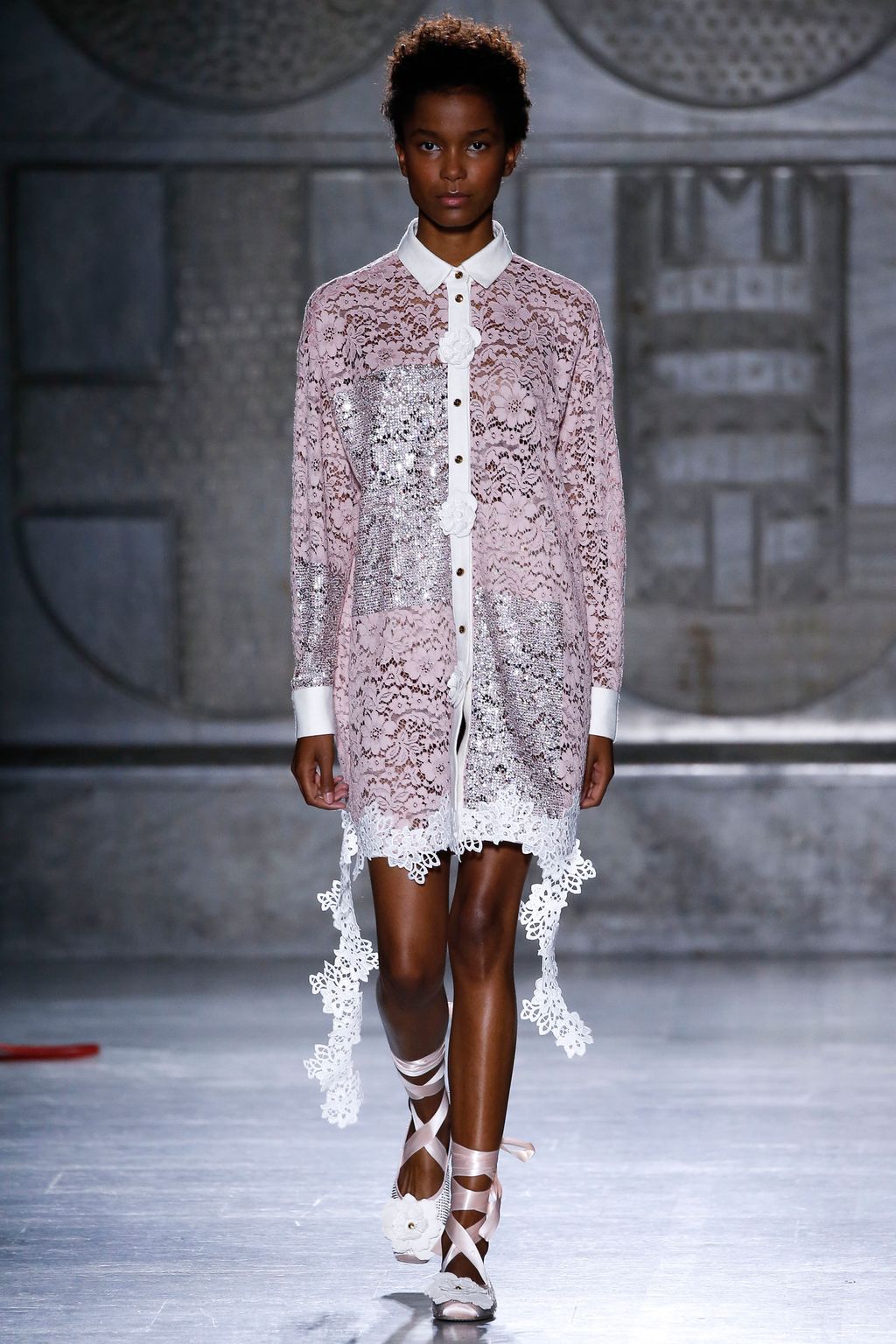 Fashion Week Milan Spring/Summer 2018 look 42 from the Fausto Puglisi collection womenswear