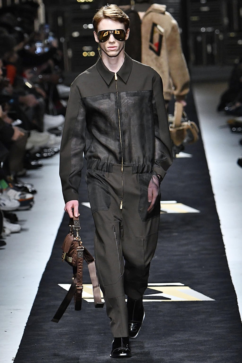 Fashion Week Milan Fall/Winter 2019 look 13 from the Fendi collection 男装