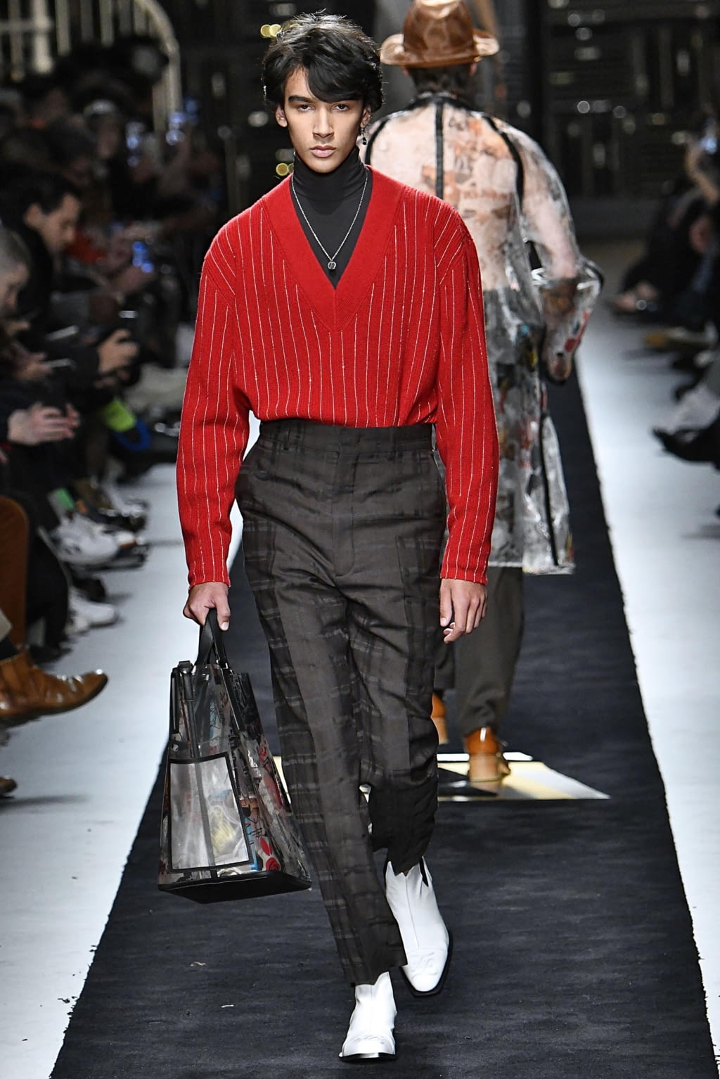 Fashion Week Milan Fall/Winter 2019 look 29 de la collection Fendi menswear