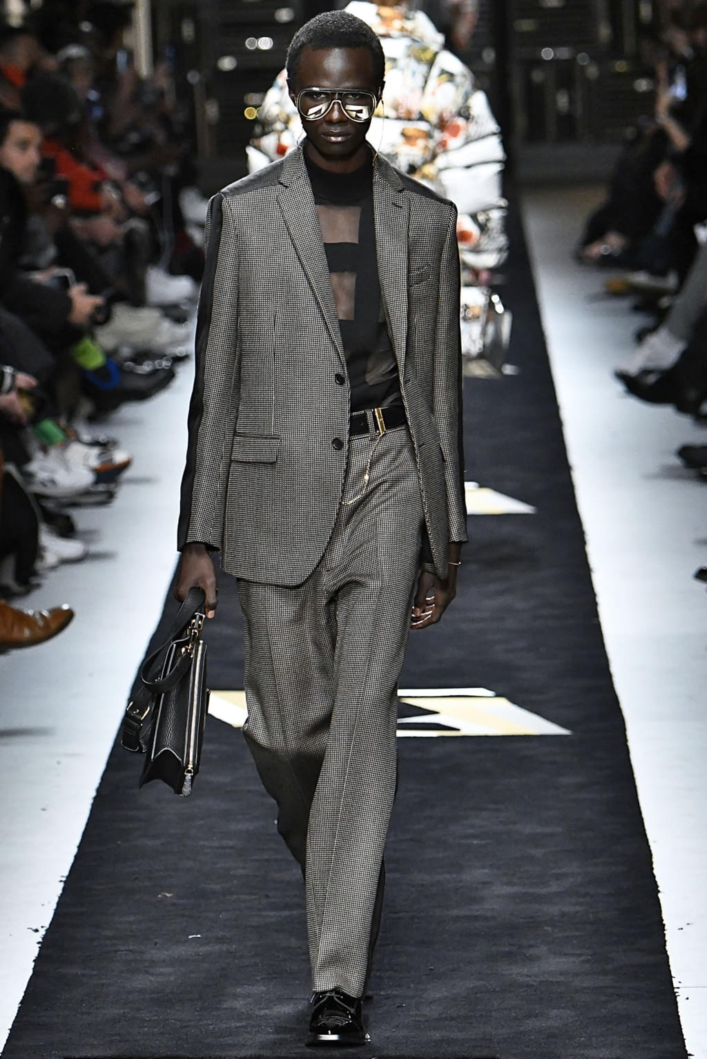 Fashion Week Milan Fall/Winter 2019 look 31 from the Fendi collection menswear