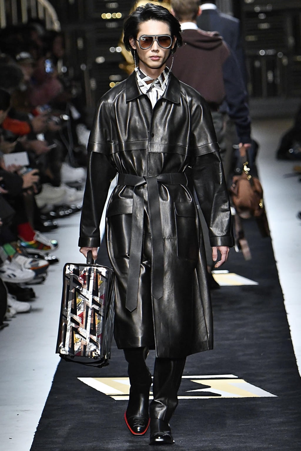 Fashion Week Milan Fall/Winter 2019 look 45 from the Fendi collection 男装