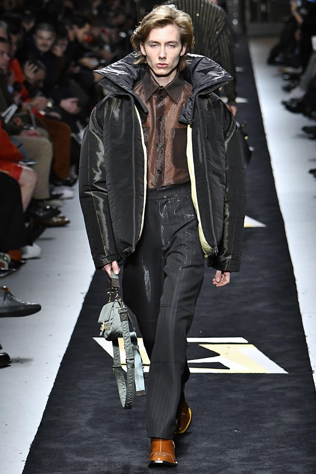 Fashion Week Milan Fall/Winter 2019 look 49 from the Fendi collection 男装