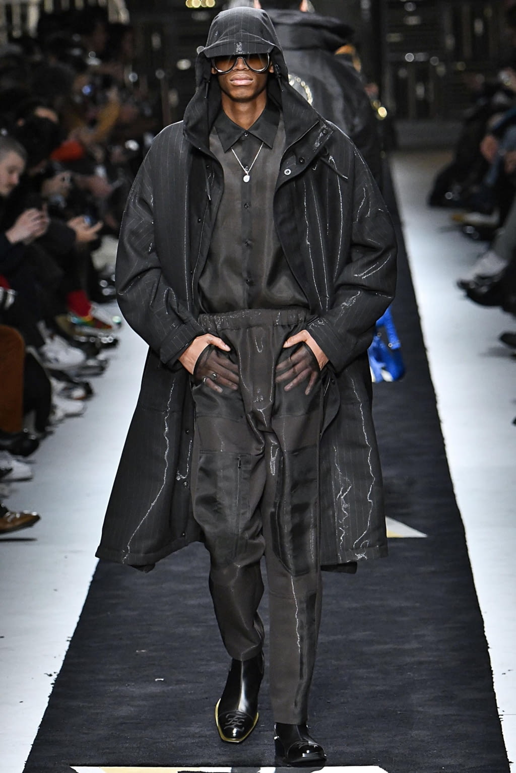 Fashion Week Milan Fall/Winter 2019 look 51 from the Fendi collection menswear