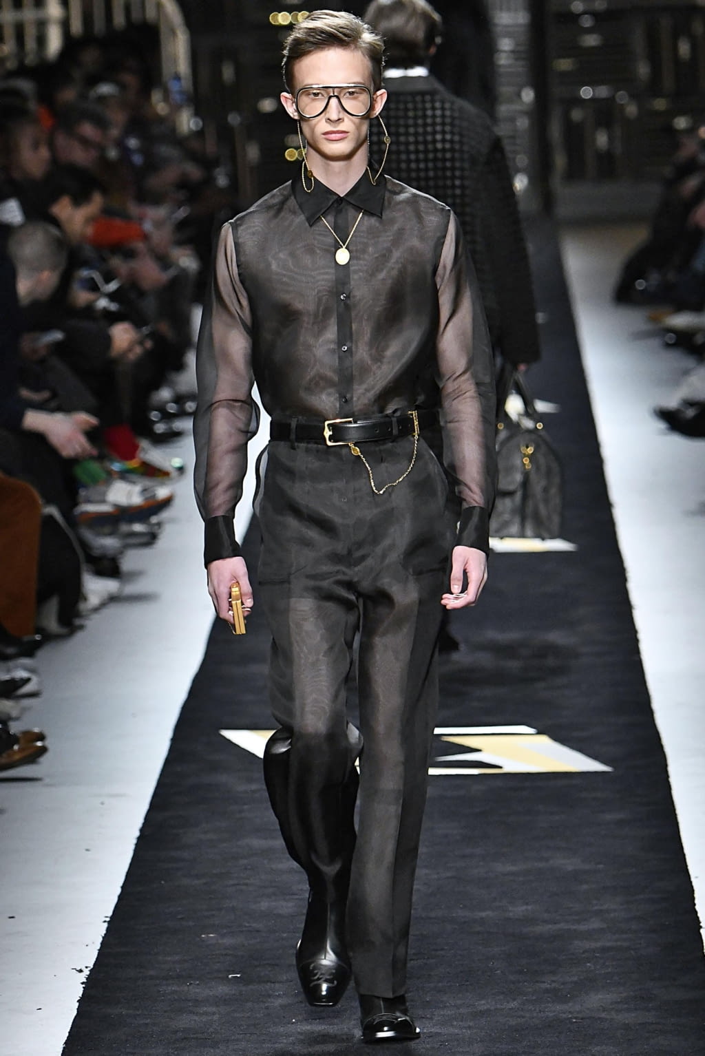 Fashion Week Milan Fall/Winter 2019 look 61 from the Fendi collection menswear