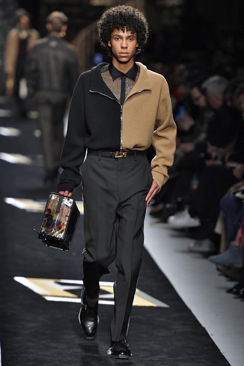 Fashion Week Milan Fall/Winter 2019 look 16 from the Fendi collection menswear