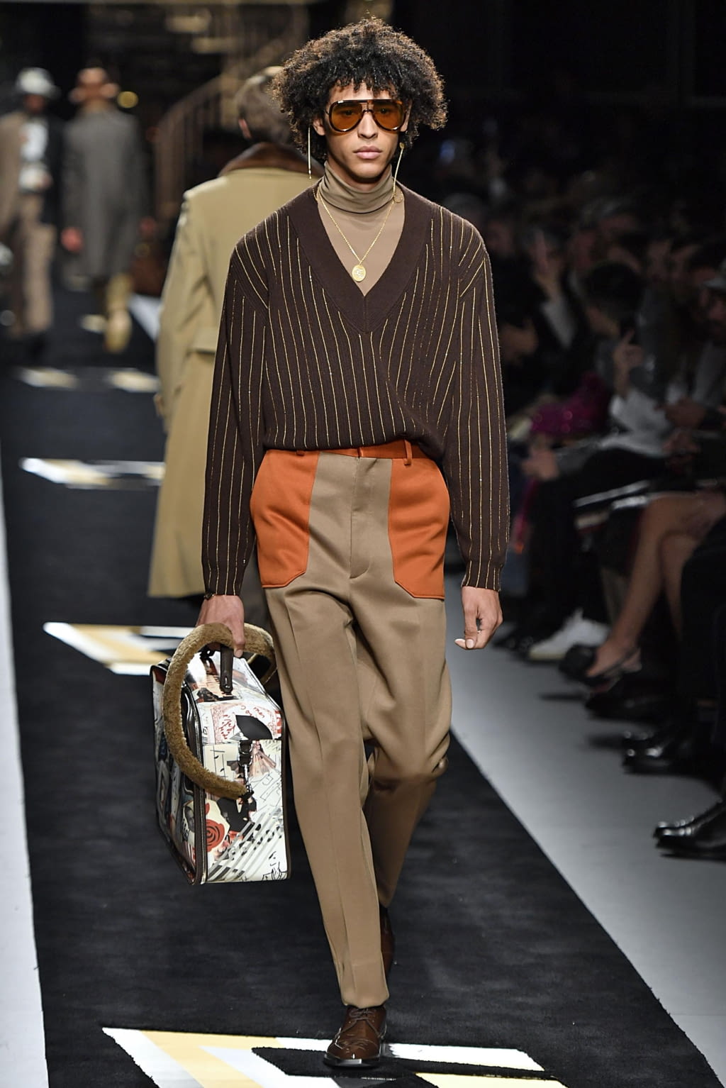 Fashion Week Milan Fall/Winter 2019 look 20 de la collection Fendi menswear