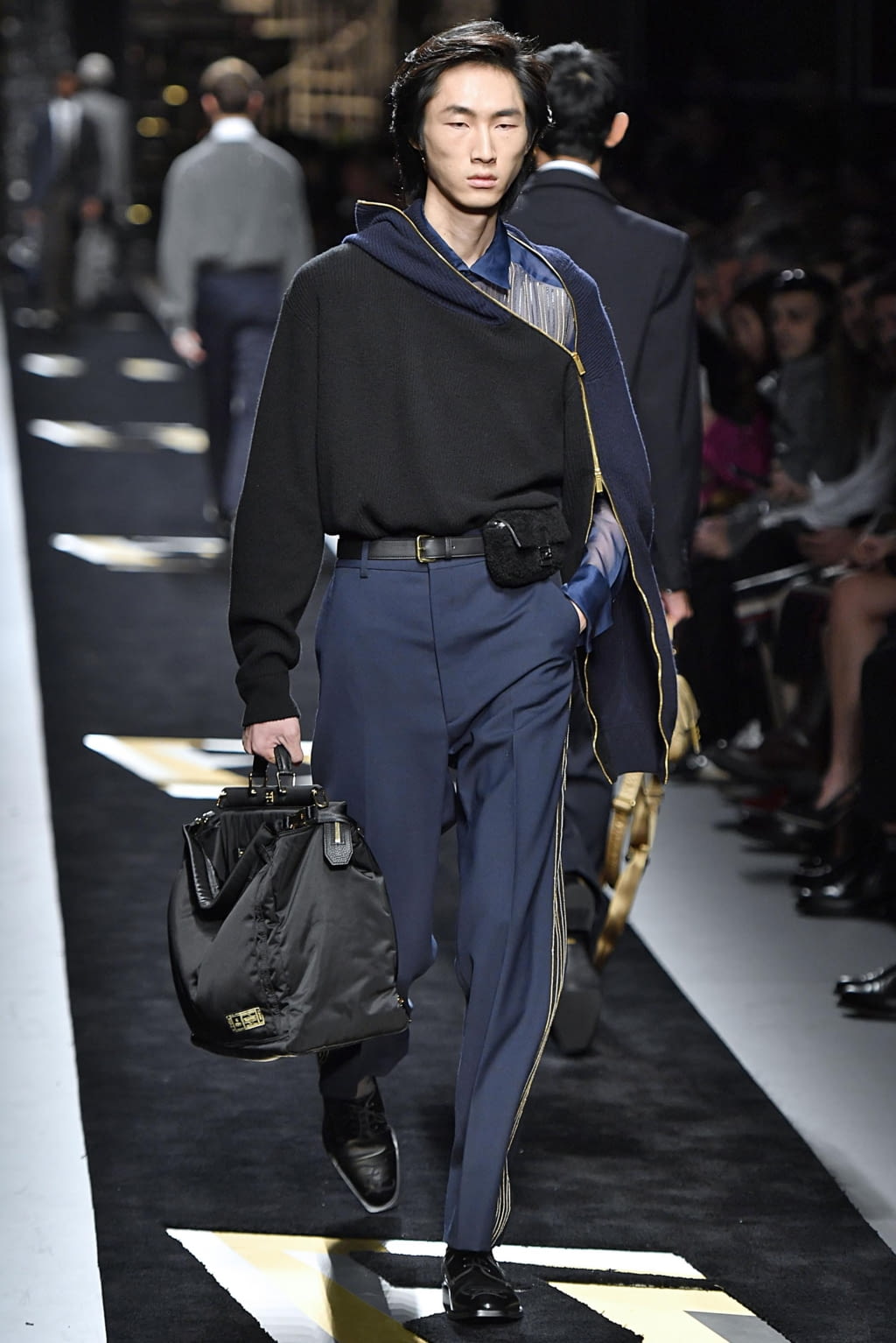 Fashion Week Milan Fall/Winter 2019 look 38 from the Fendi collection 男装