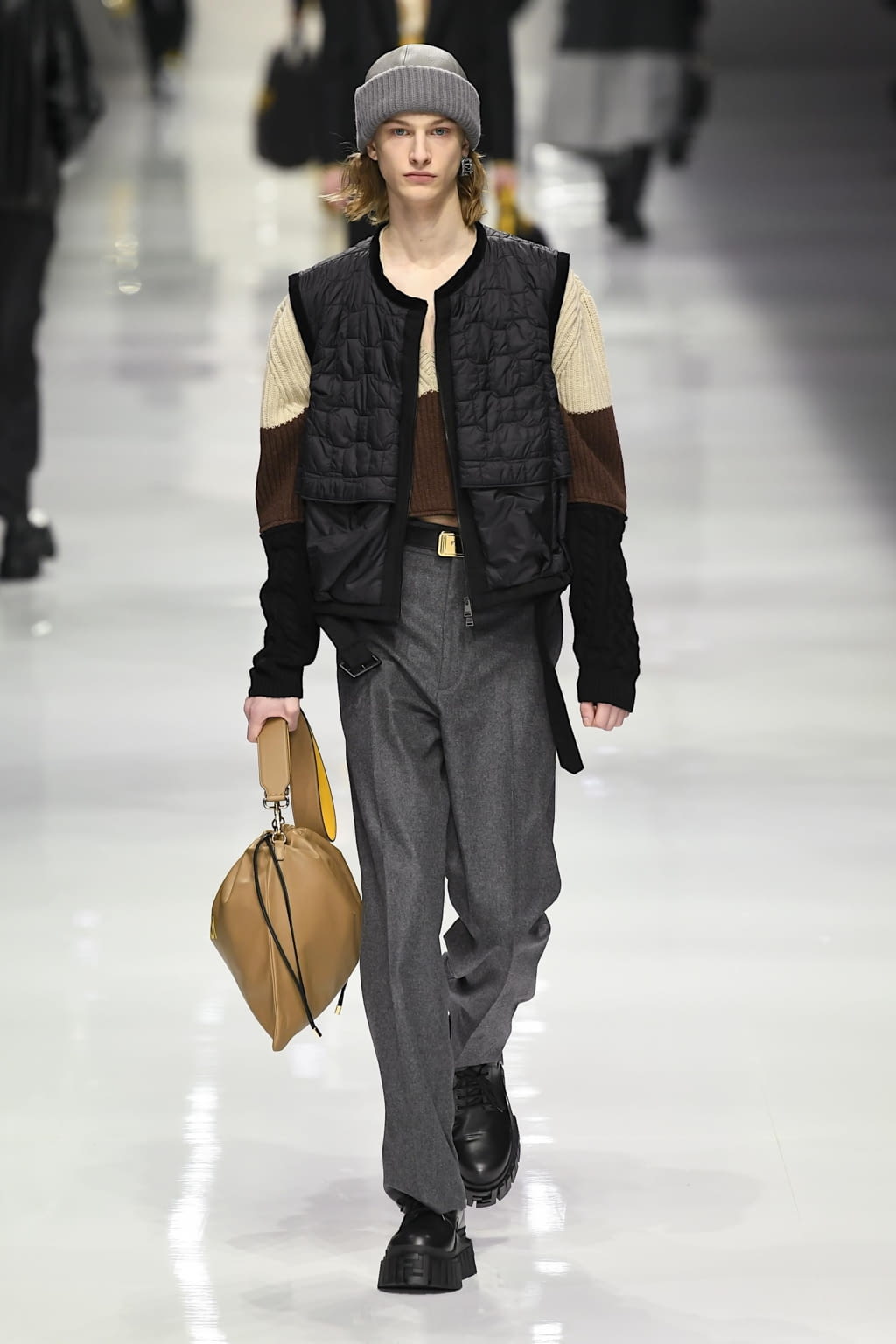 Fashion Week Milan Fall/Winter 2020 look 17 from the Fendi collection menswear