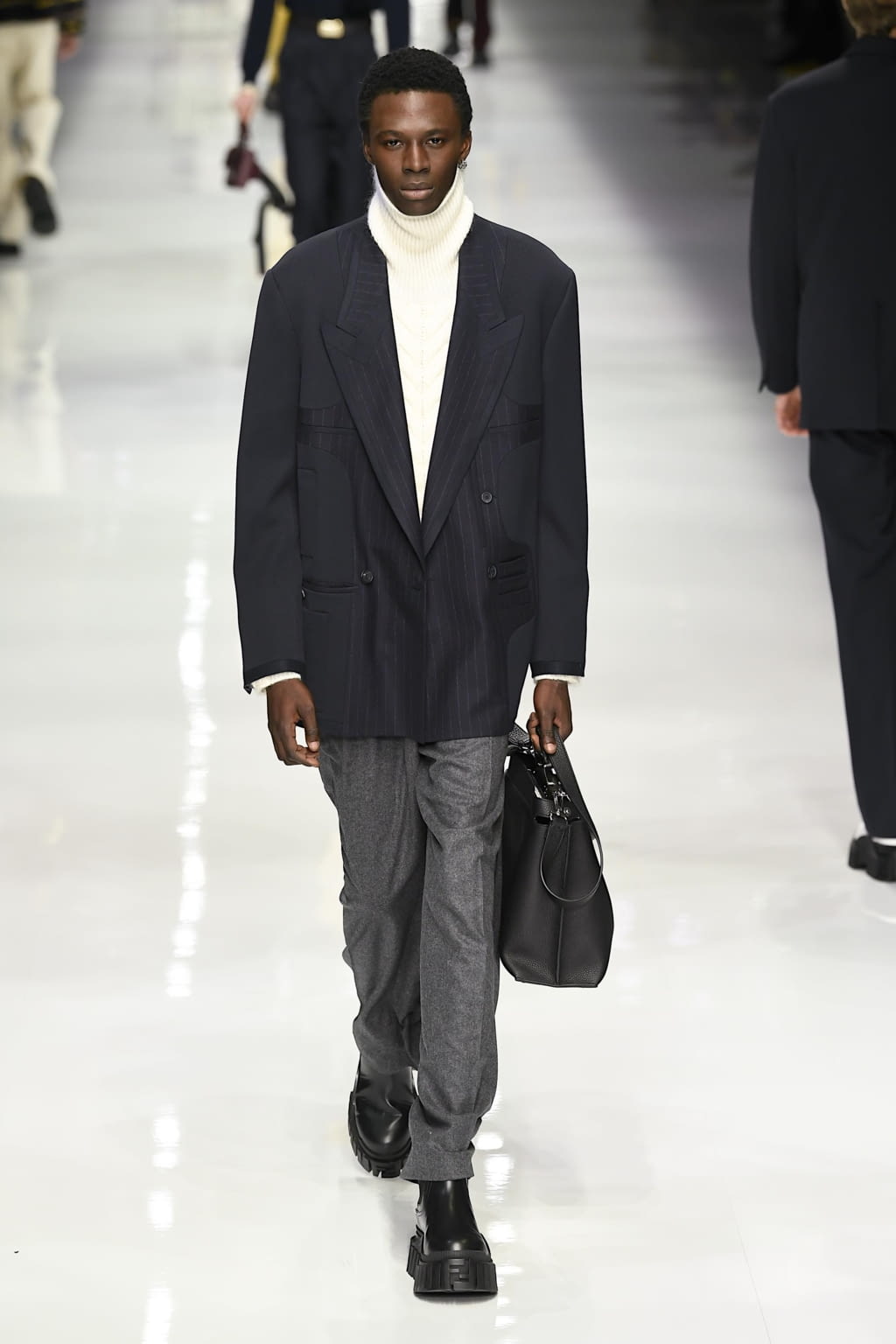 Fashion Week Milan Fall/Winter 2020 look 38 from the Fendi collection menswear
