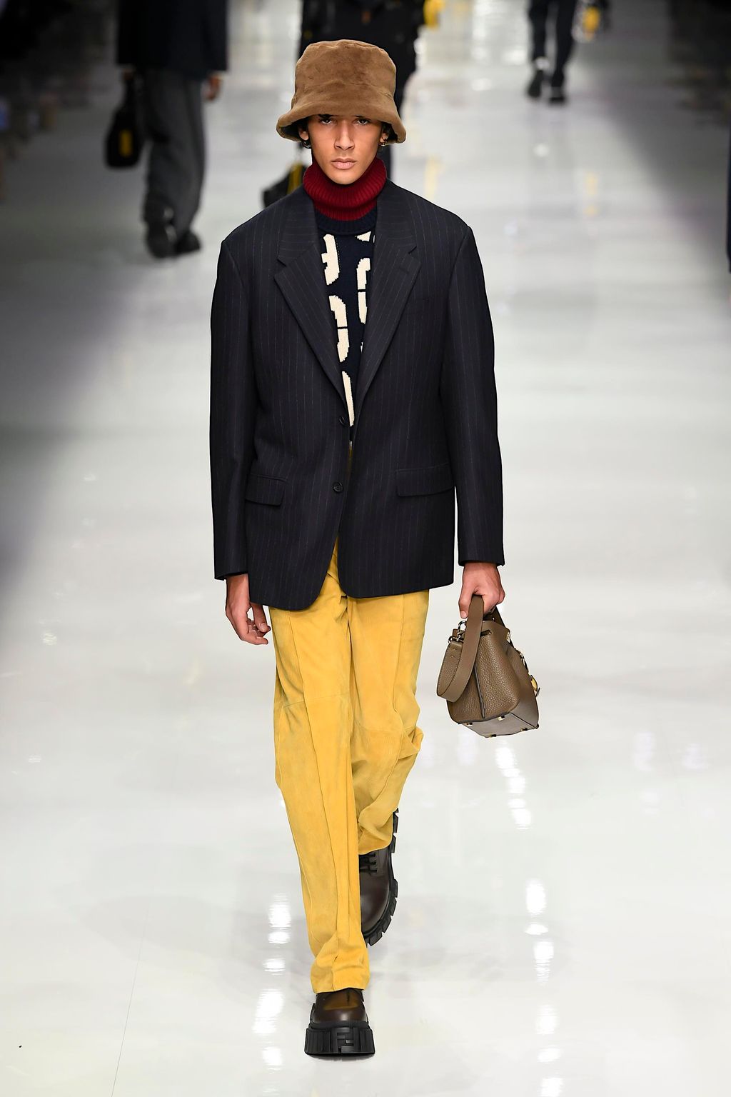 Fashion Week Milan Fall/Winter 2020 look 40 from the Fendi collection menswear