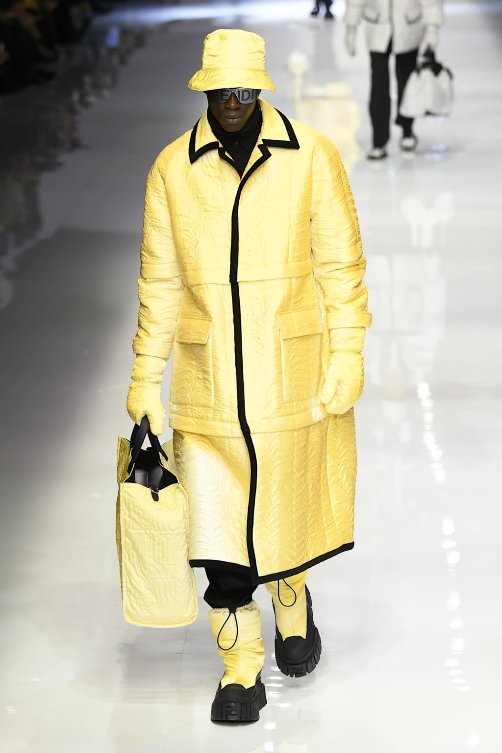 Fashion Week Milan Fall/Winter 2020 look 51 from the Fendi collection 男装