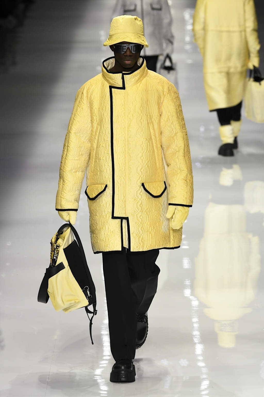 Fashion Week Milan Fall/Winter 2020 look 53 from the Fendi collection 男装