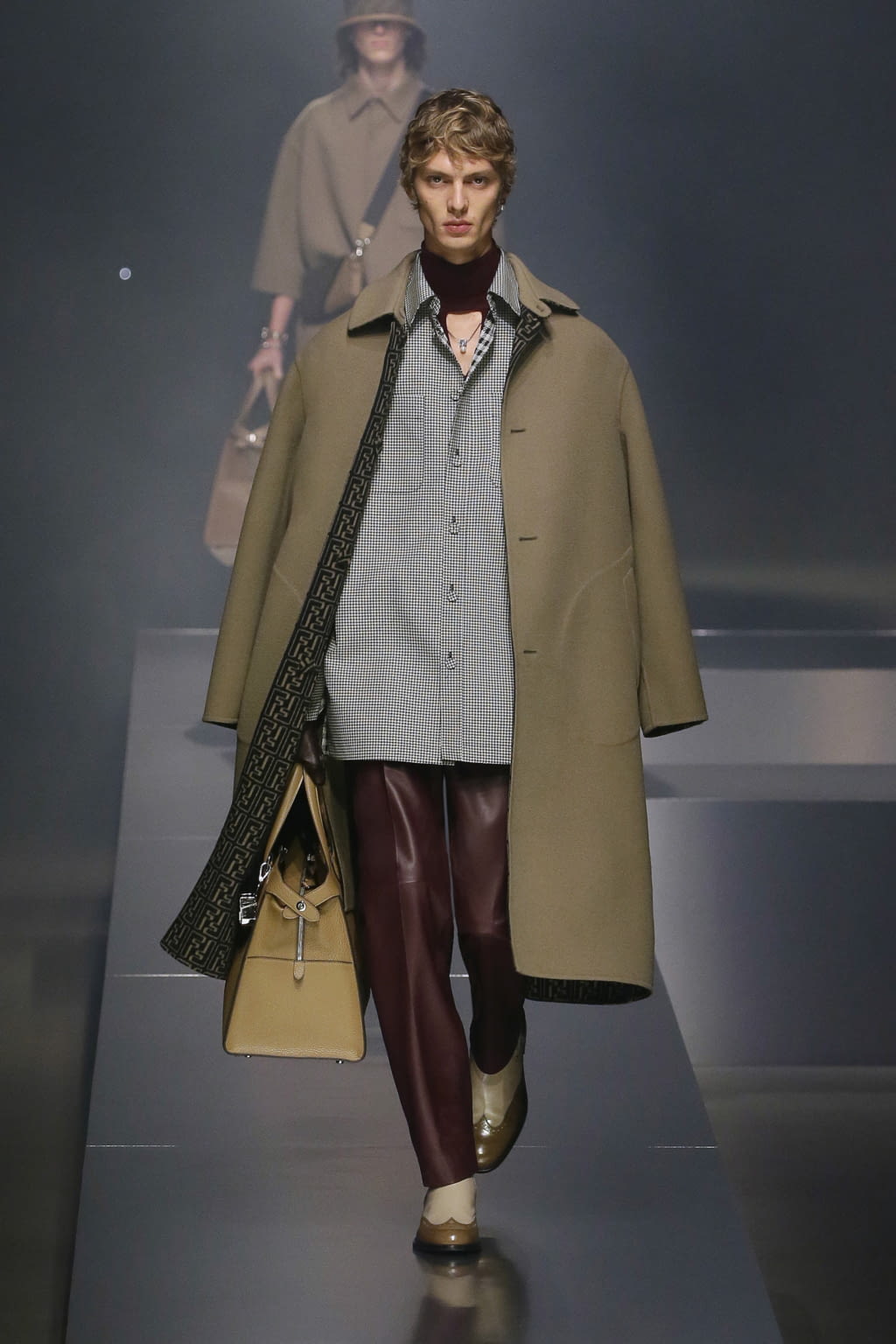 Fashion Week Milan Fall/Winter 2022 look 5 de la collection Fendi menswear