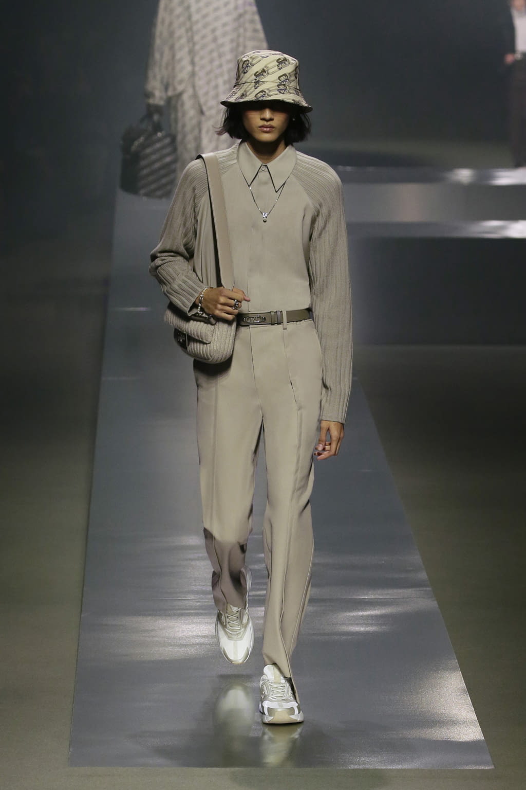 Fashion Week Milan Fall/Winter 2022 look 7 from the Fendi collection 男装