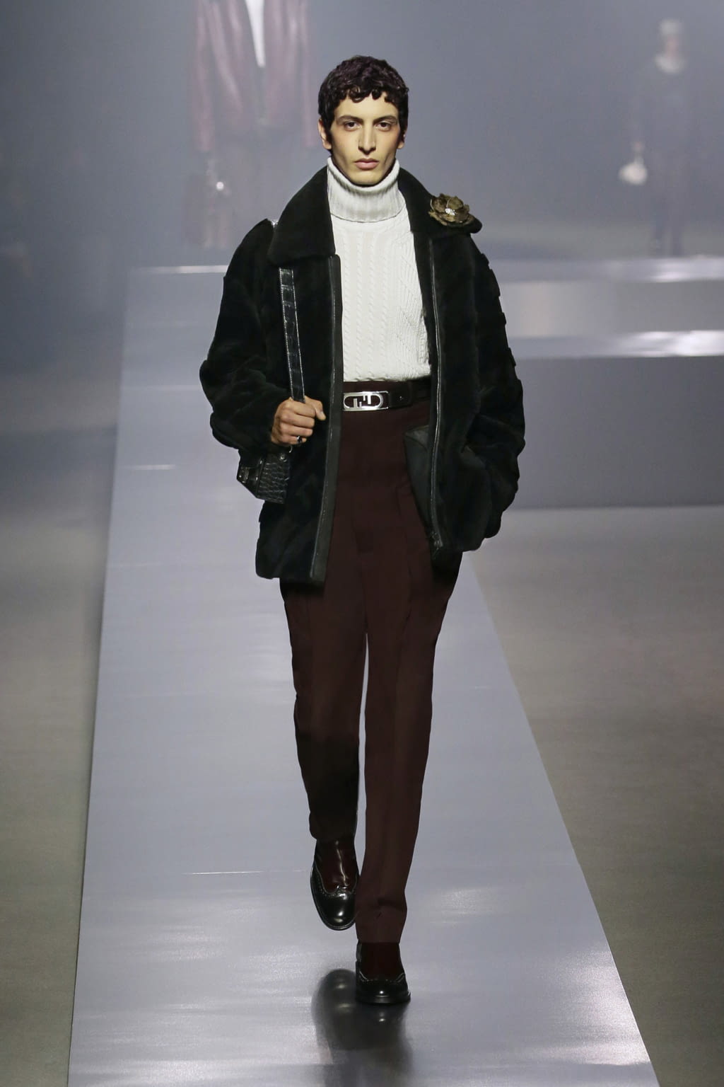 Fashion Week Milan Fall/Winter 2022 look 10 de la collection Fendi menswear