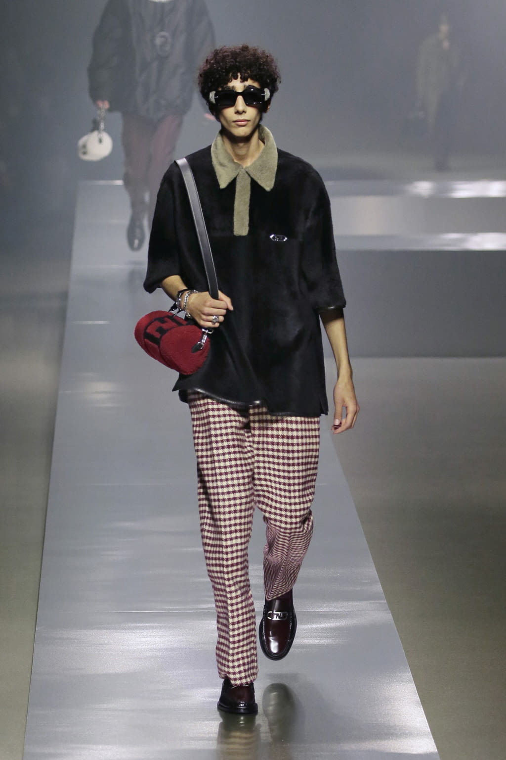 Fashion Week Milan Fall/Winter 2022 look 12 de la collection Fendi menswear