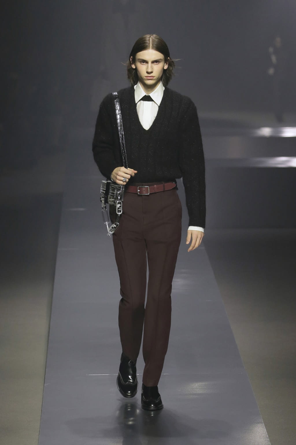 Fashion Week Milan Fall/Winter 2022 look 16 de la collection Fendi menswear