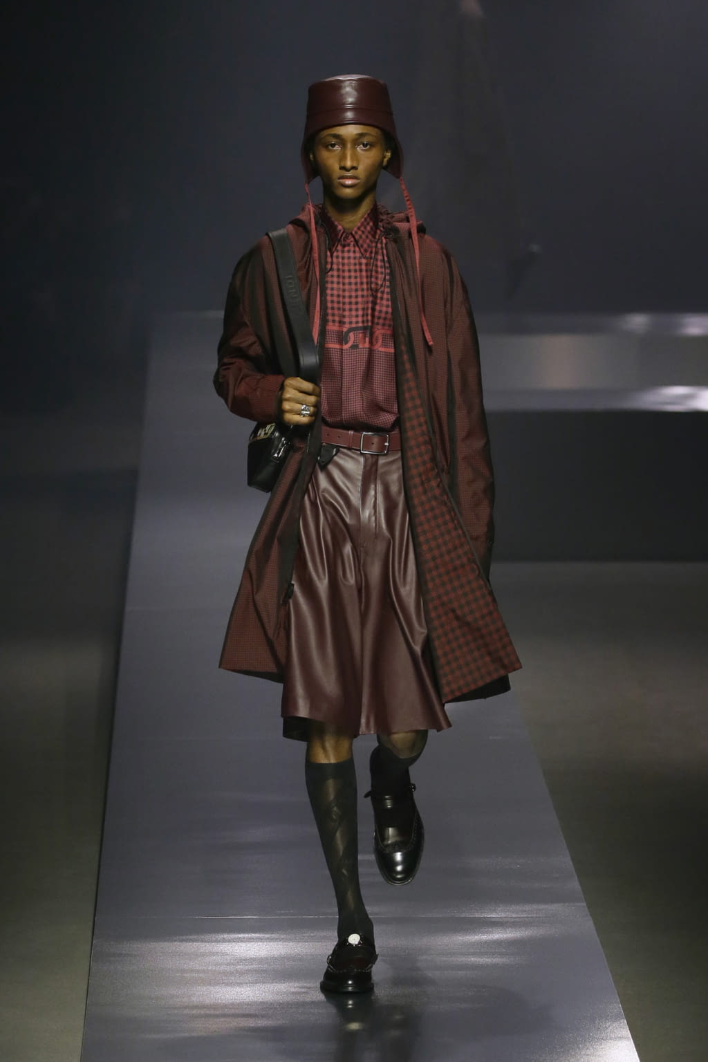 Fashion Week Milan Fall/Winter 2022 look 20 de la collection Fendi menswear