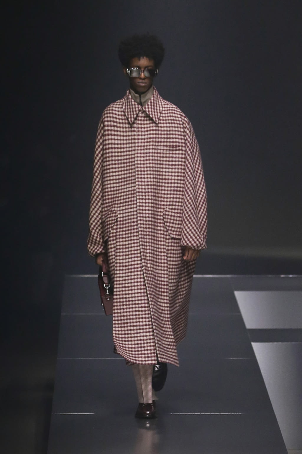 Fashion Week Milan Fall/Winter 2022 look 21 de la collection Fendi menswear