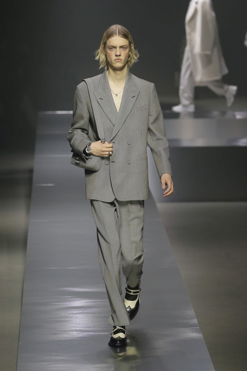 Fashion Week Milan Fall/Winter 2022 look 37 from the Fendi collection menswear