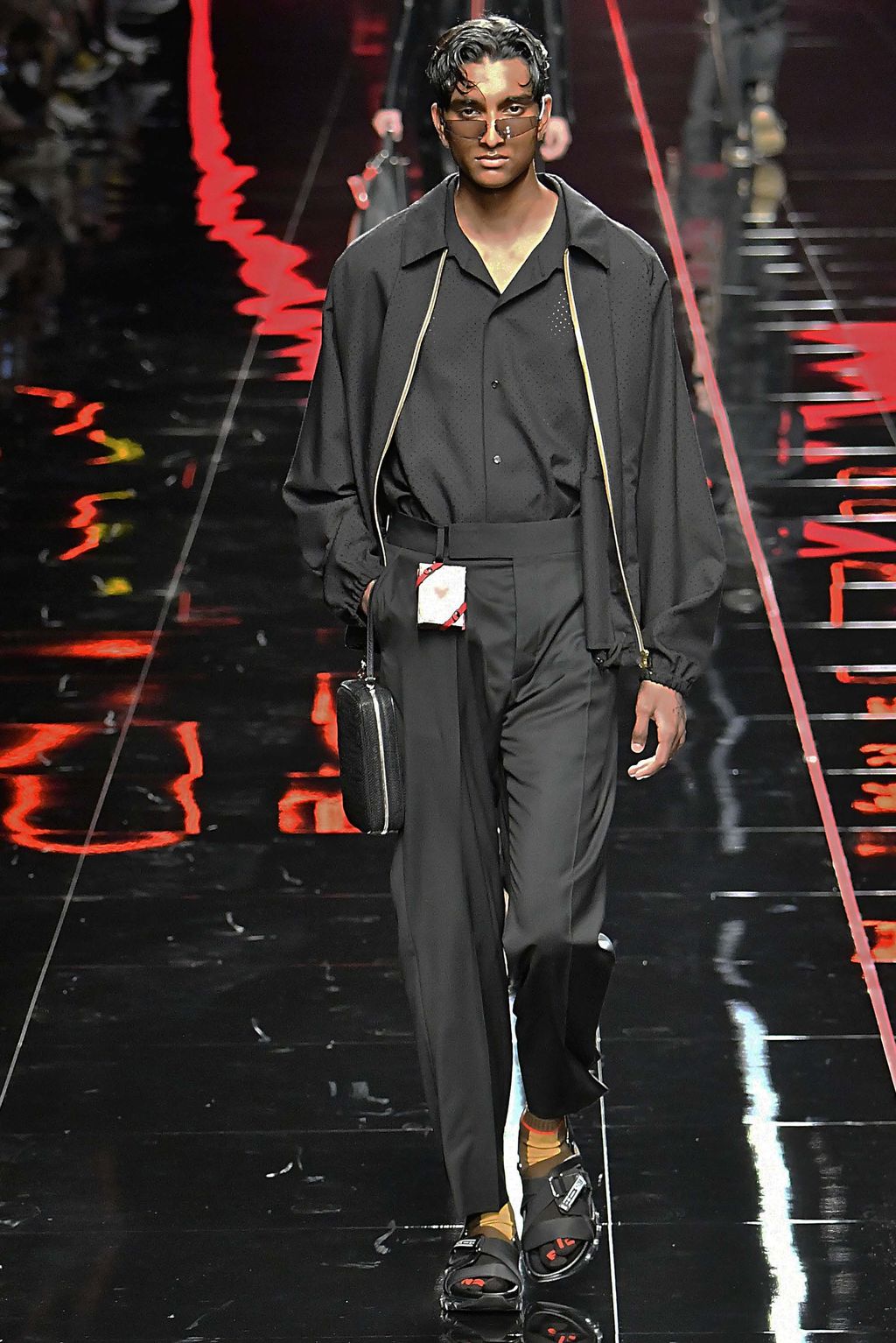 Fashion Week Milan Spring/Summer 2019 look 6 from the Fendi collection 男装