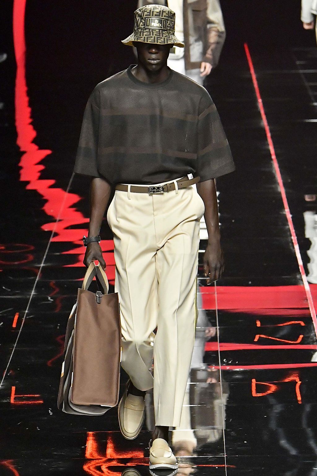 Fashion Week Milan Spring/Summer 2019 look 47 from the Fendi collection 男装