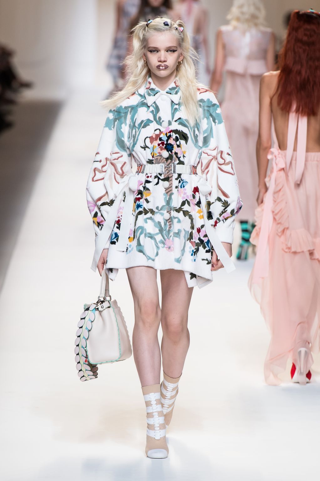 Fashion Week Milan Spring/Summer 2017 look 47 de la collection Fendi womenswear
