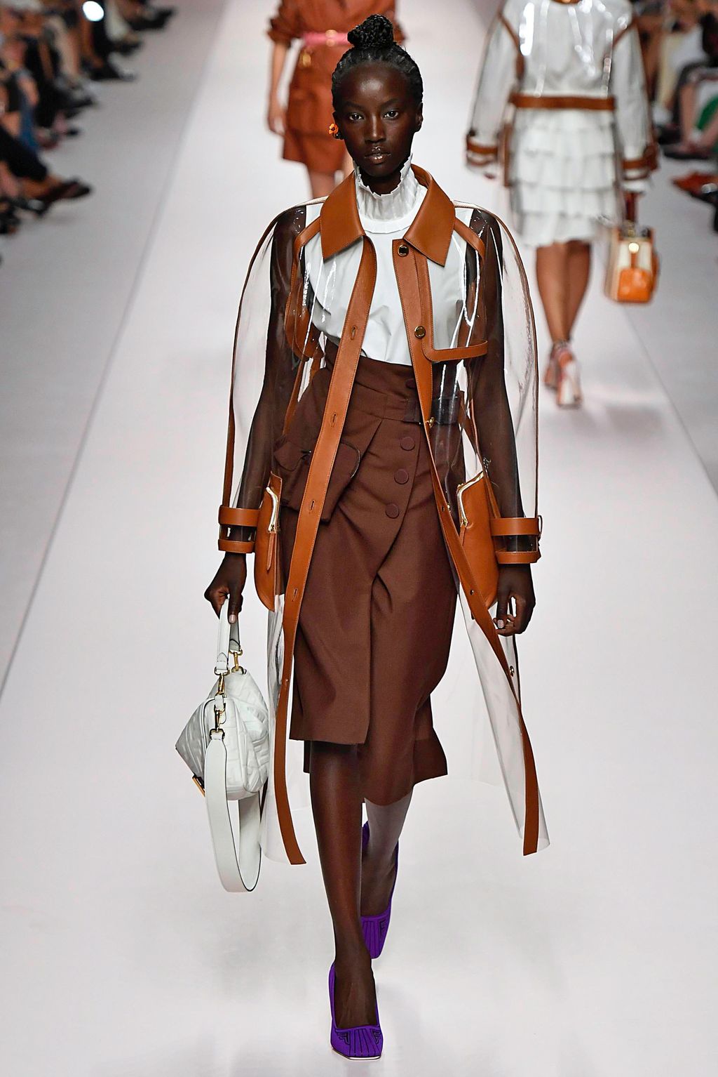 Fashion Week Milan Spring/Summer 2019 look 3 from the Fendi collection 女装