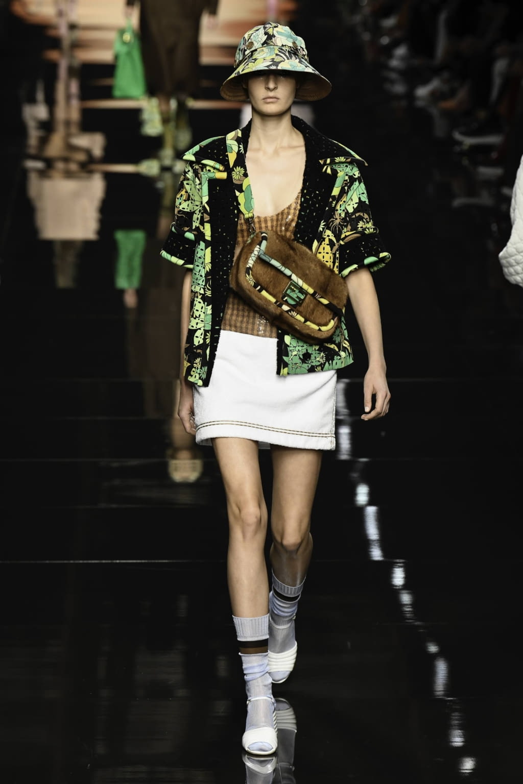 Fashion Week Milan Spring/Summer 2020 look 4 from the Fendi collection 女装