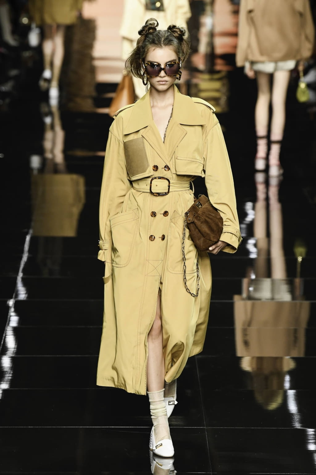 Fashion Week Milan Spring/Summer 2020 look 20 from the Fendi collection womenswear