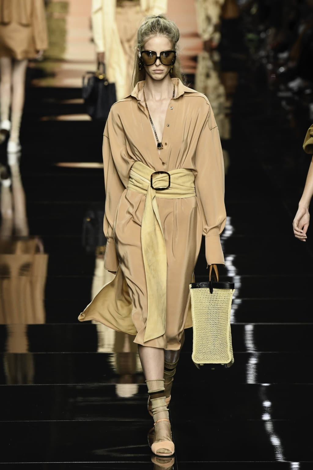 Fashion Week Milan Spring/Summer 2020 look 24 from the Fendi collection womenswear