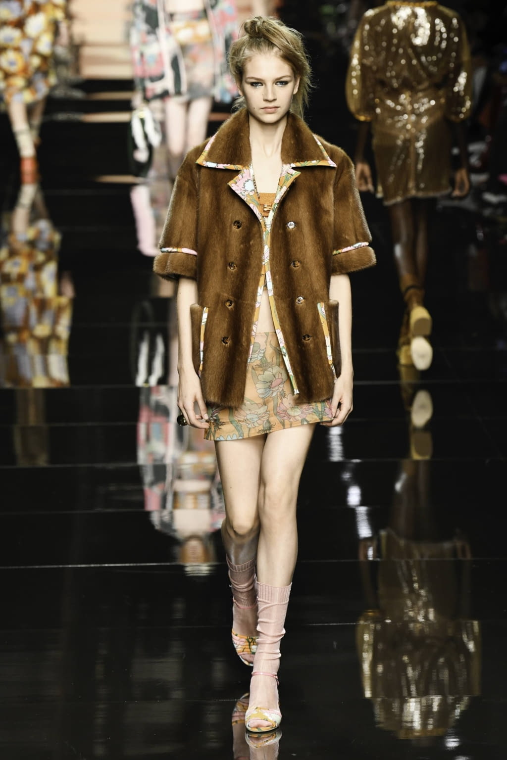 Fashion Week Milan Spring/Summer 2020 look 40 from the Fendi collection 女装