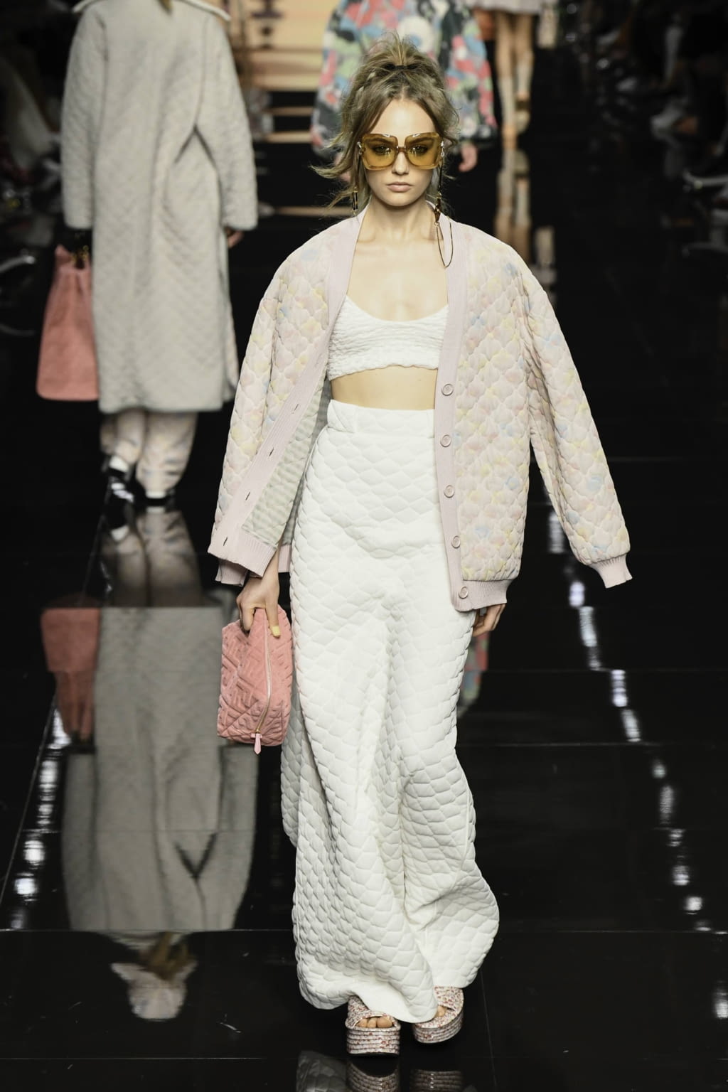 Fashion Week Milan Spring/Summer 2020 look 47 de la collection Fendi womenswear