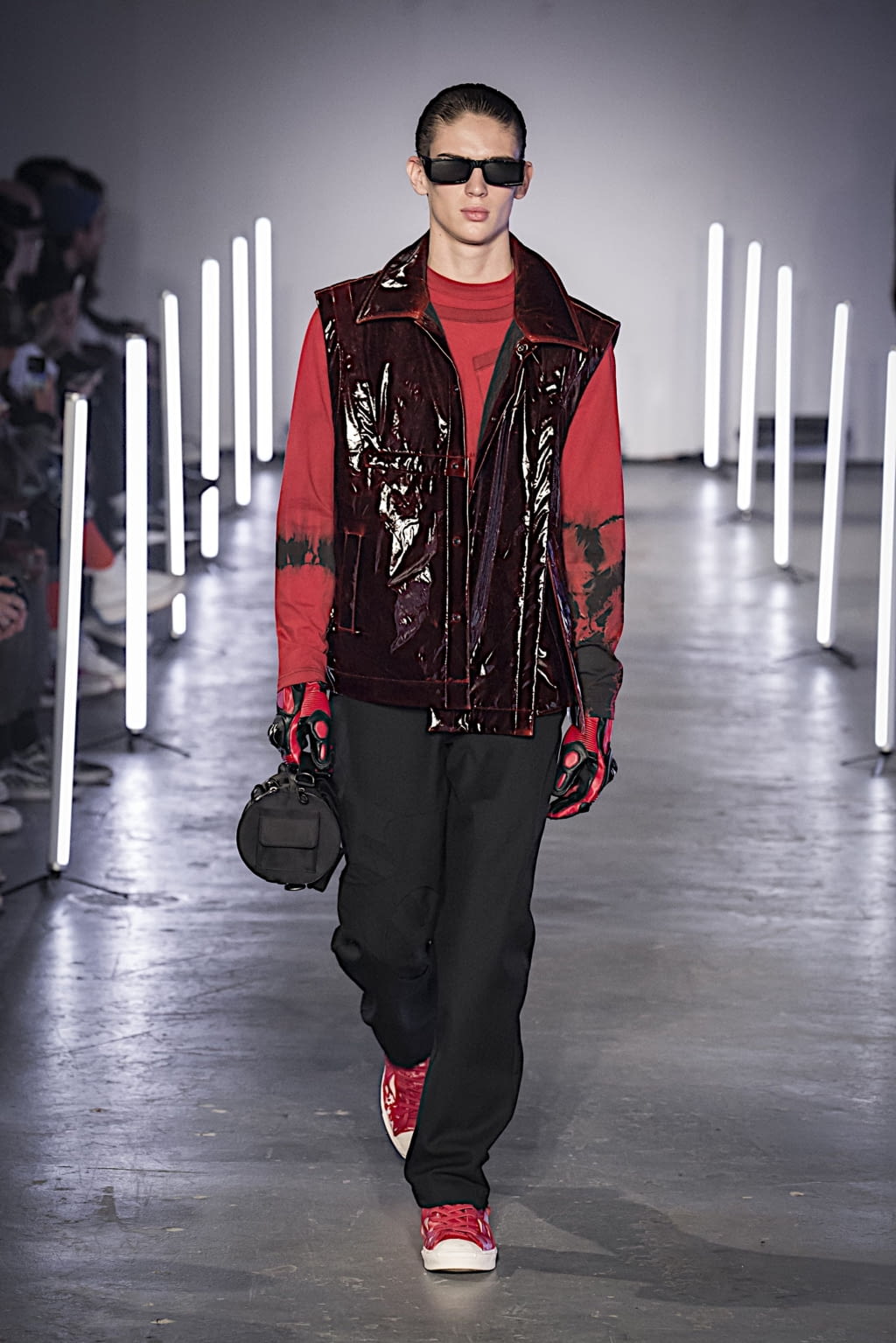 Fashion Week London Fall/Winter 2020 look 28 from the Feng Chen Wang collection menswear