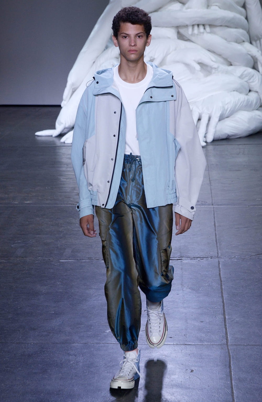 Fashion Week New York Spring/Summer 2019 look 19 from the Feng Chen Wang collection menswear