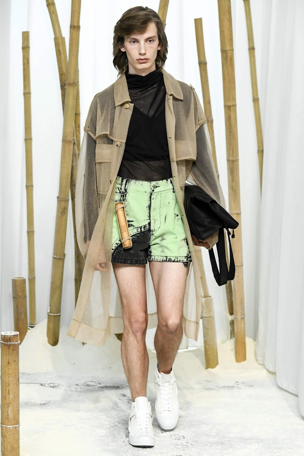Fashion Week London Spring/Summer 2020 look 4 de la collection Feng Chen Wang menswear