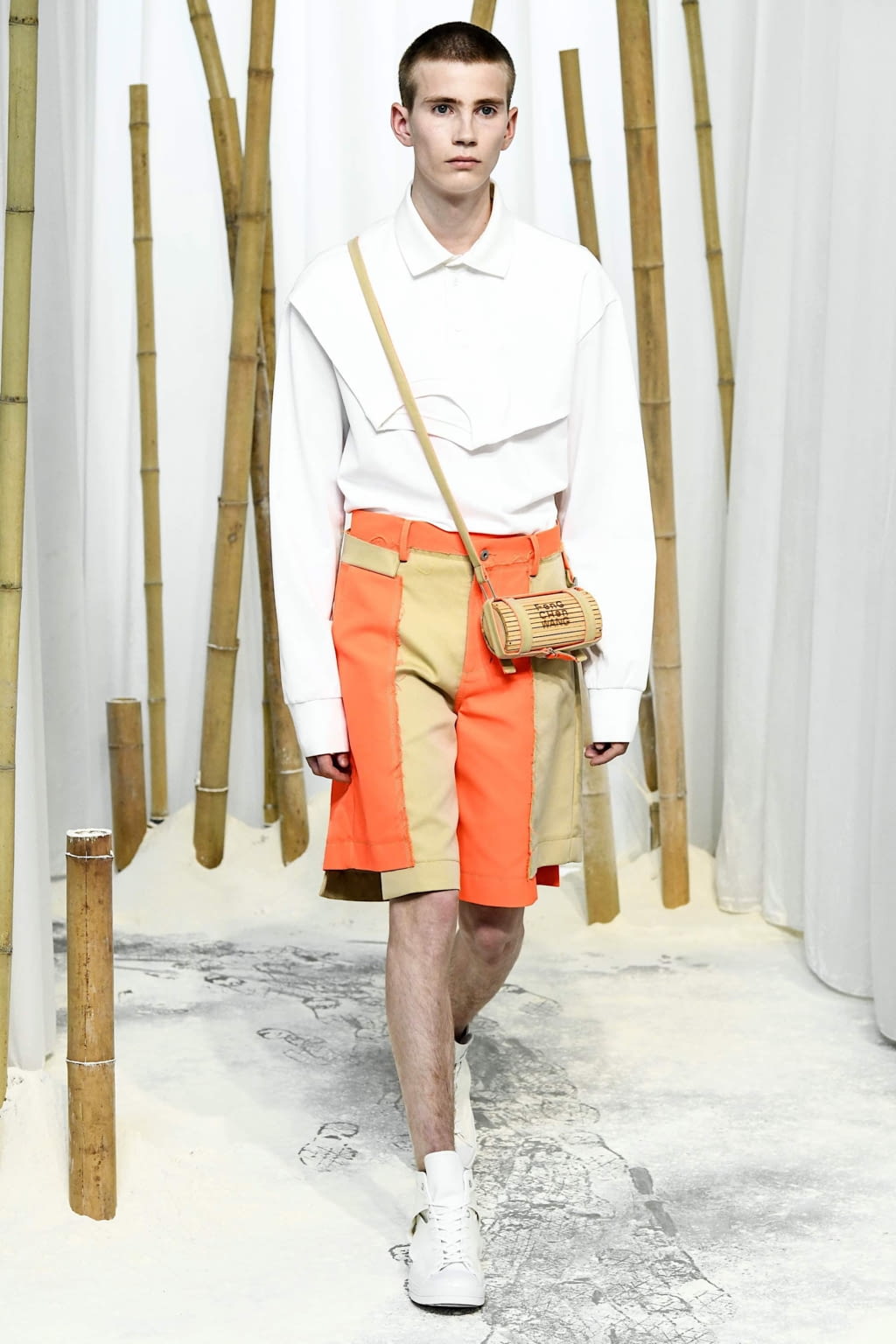 Fashion Week London Spring/Summer 2020 look 24 de la collection Feng Chen Wang menswear