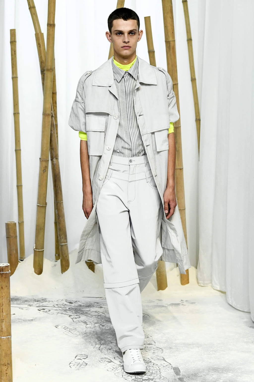 Fashion Week London Spring/Summer 2020 look 27 from the Feng Chen Wang collection menswear