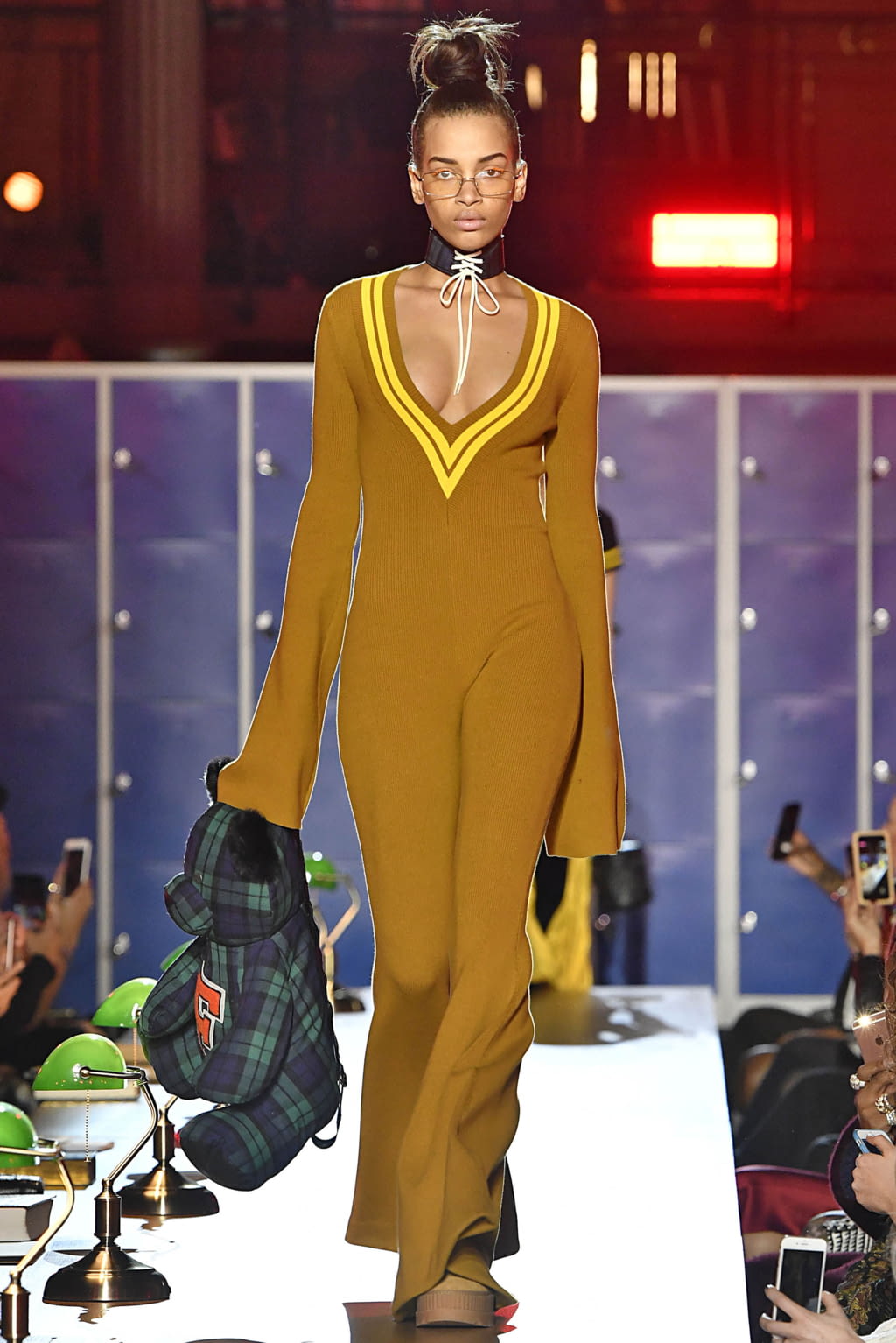 Fashion Week Paris Fall/Winter 2017 look 18 from the Fenty x Puma by Rihanna collection womenswear