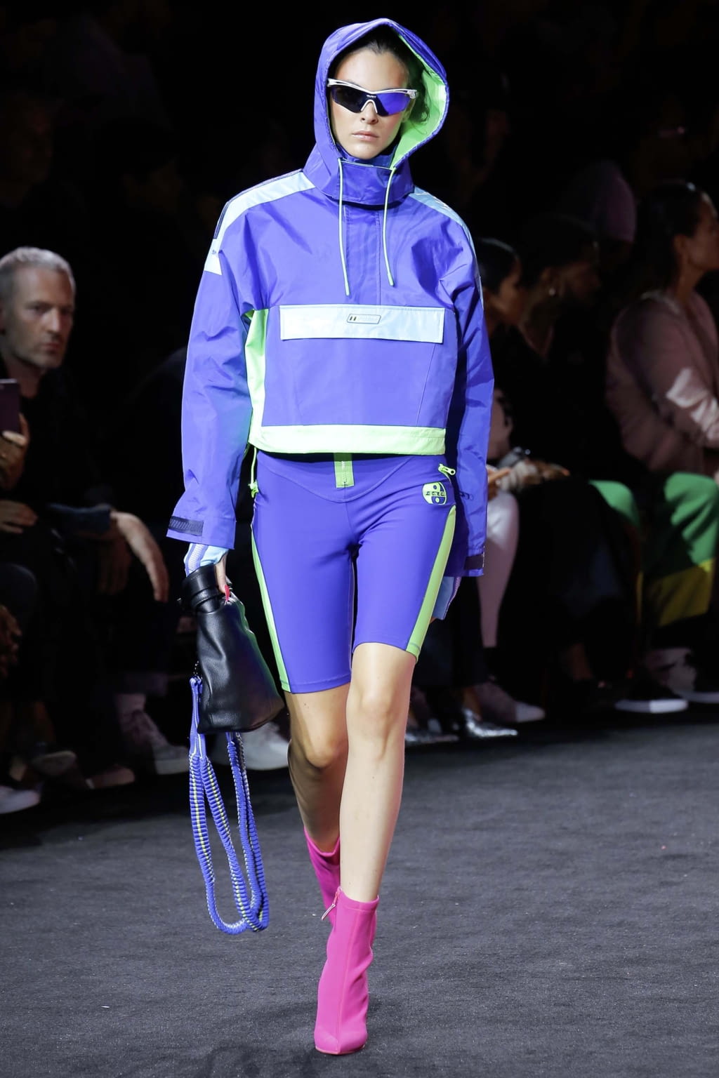 Fashion Week New York Spring/Summer 2018 look 53 from the Fenty x Puma by Rihanna collection 女装