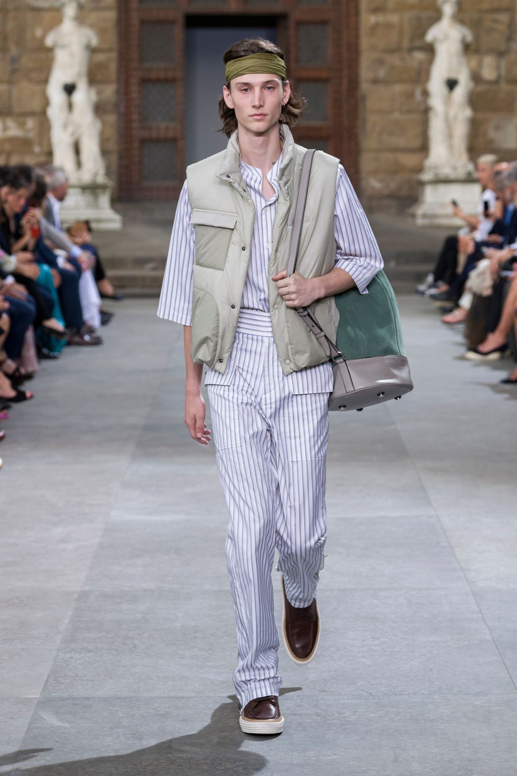 Fashion Week Florence Spring/Summer 2020 look 2 de la collection Ferragamo menswear