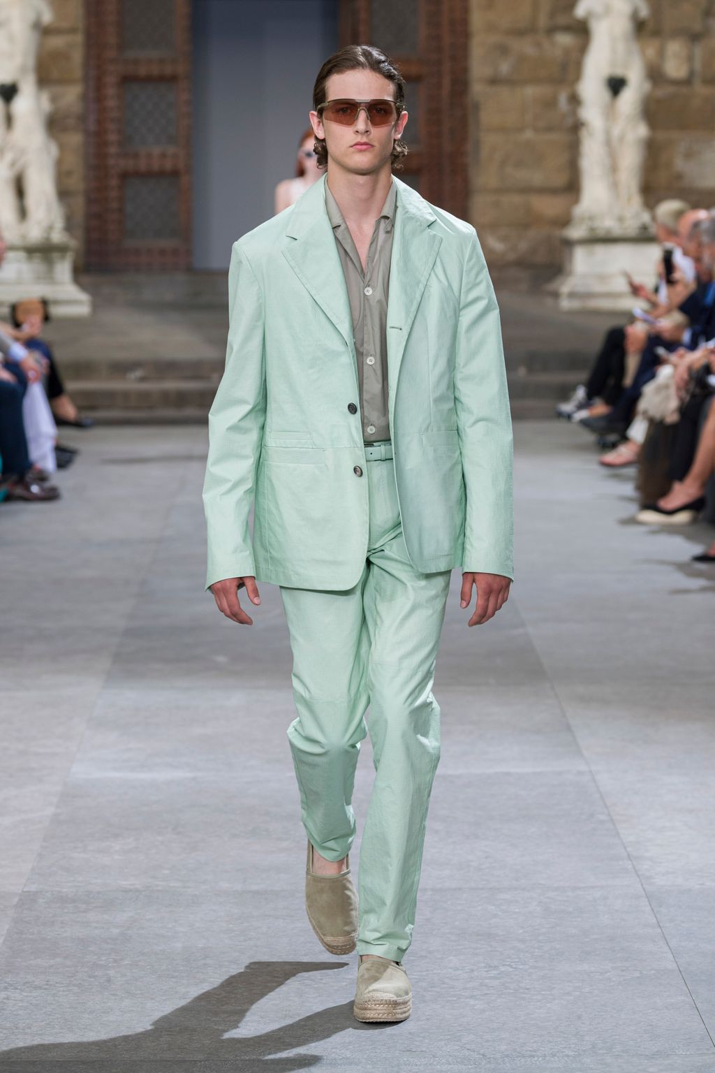 Fashion Week Florence Spring/Summer 2020 look 3 from the Ferragamo collection 男装