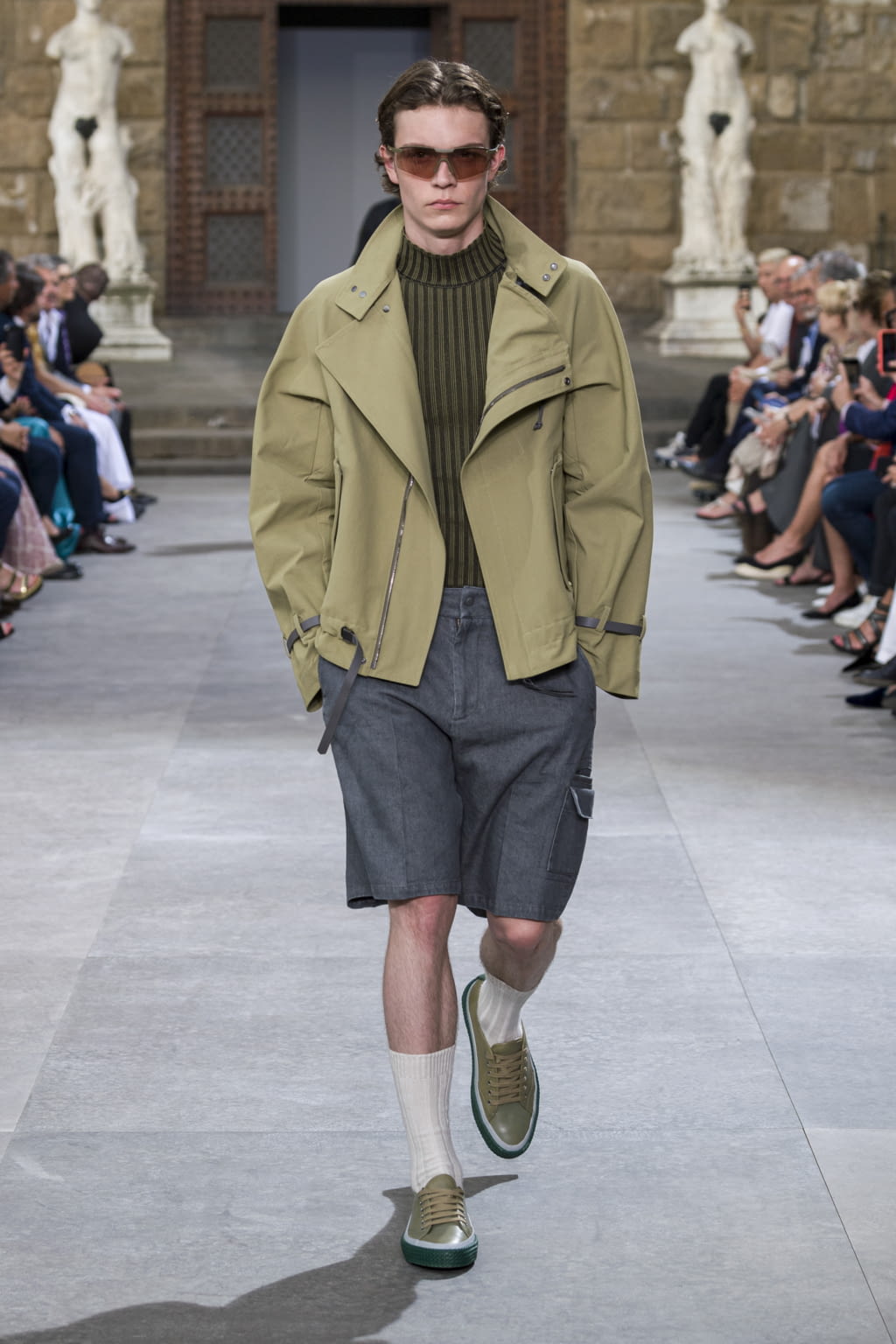 Fashion Week Florence Spring/Summer 2020 look 19 from the Ferragamo collection 男装