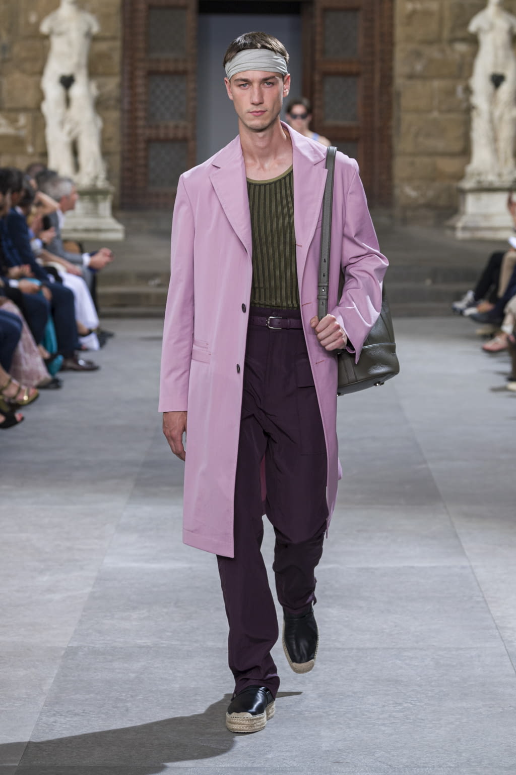 Fashion Week Florence Spring/Summer 2020 look 23 from the Ferragamo collection 男装